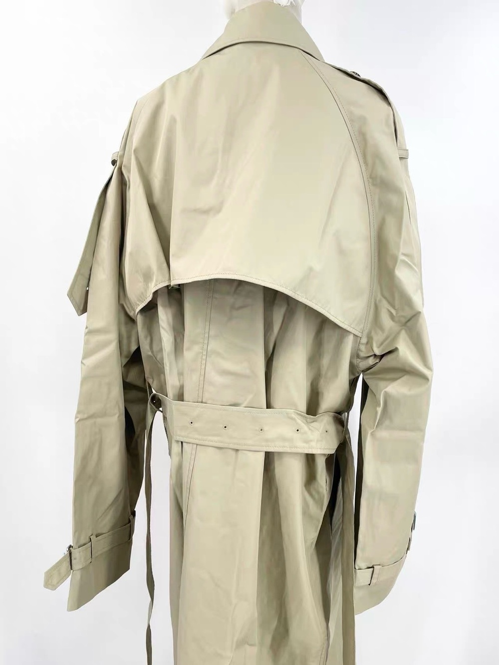 Burberry women's Beige Trench Coat - Picture 7 of 16